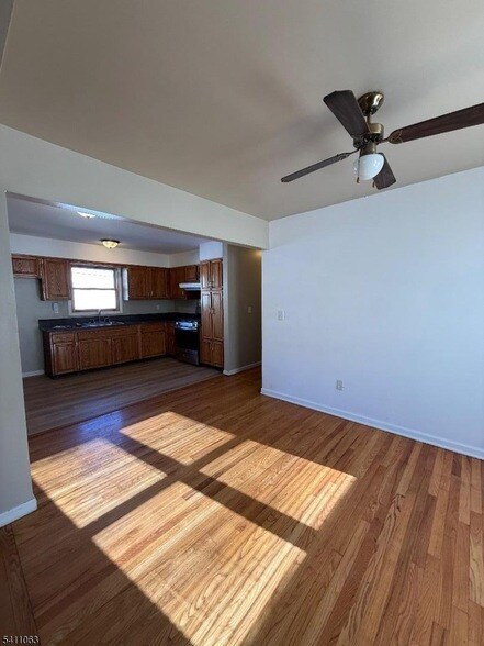 Building Photo - 52 Frederick St