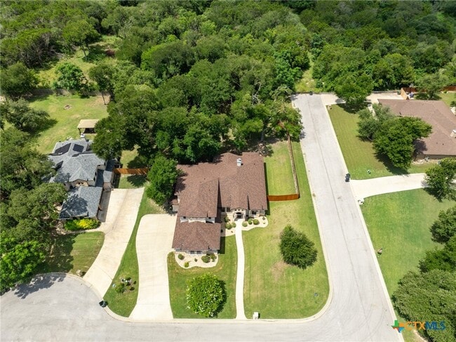 Building Photo - 1010 Woodland Bend Cir