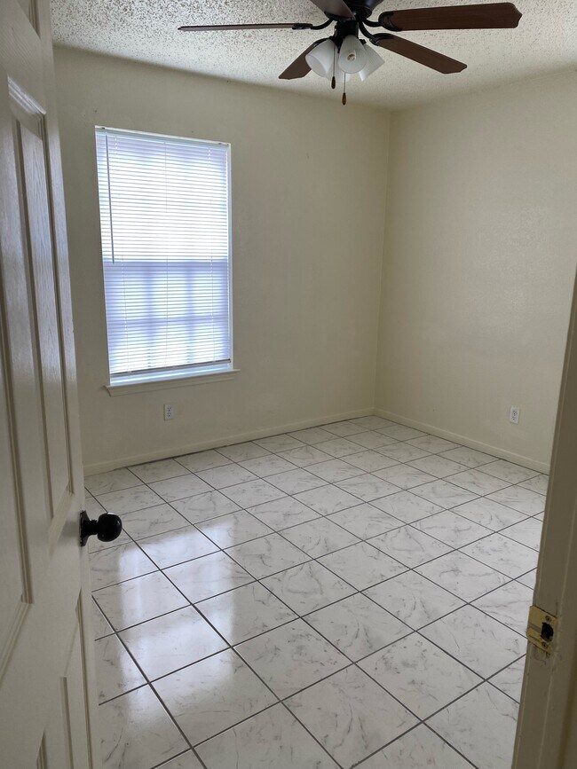 Foto del edificio - 1104 Georgetown Rd