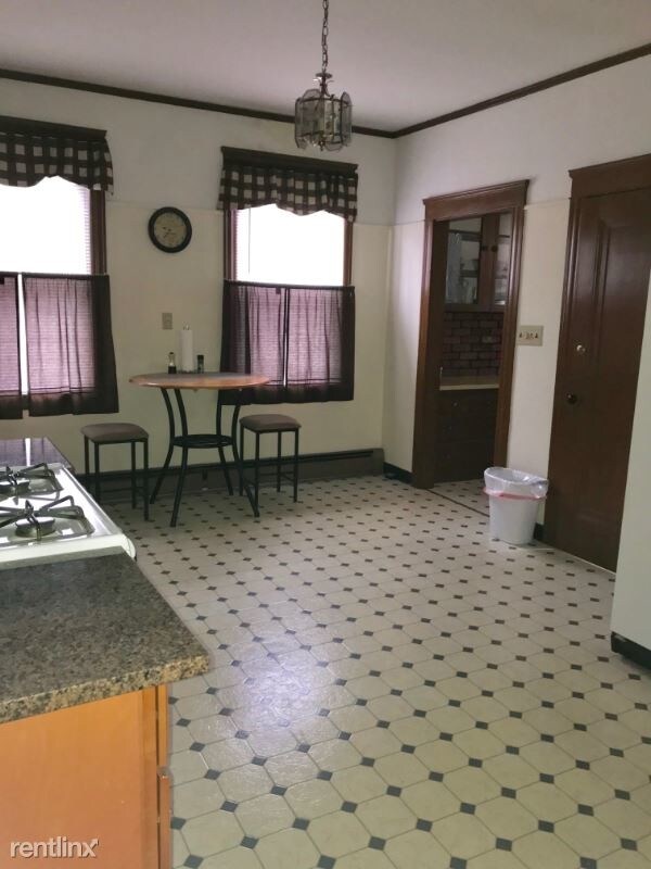 Foto del edificio - 825 Charles St
