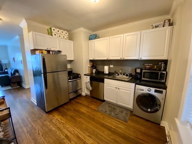 Foto del edificio - 2151 N Fremont St