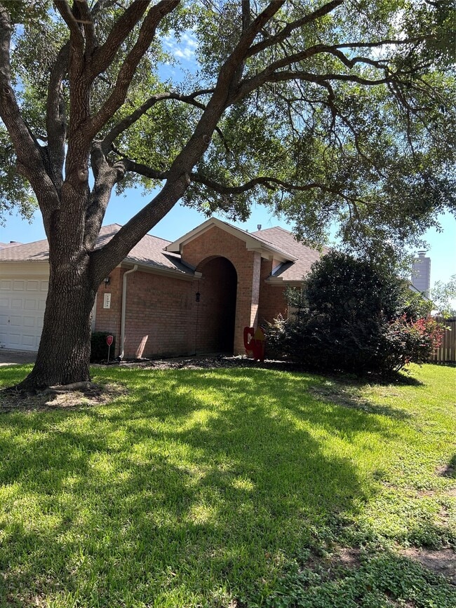 Building Photo - 14634 Emerald Cypress Ln