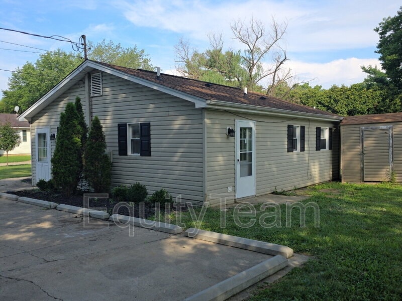 Photo - 4160 Hamilton Trenton Rd