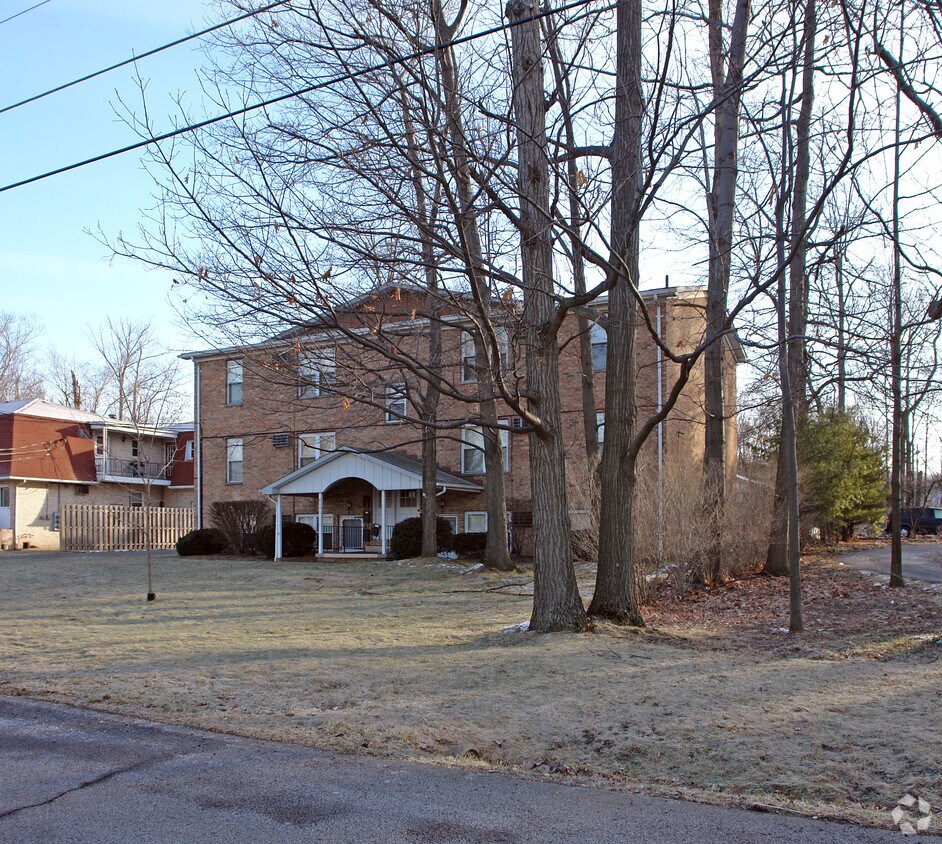 Building Photo - 8131 Stadler Ave