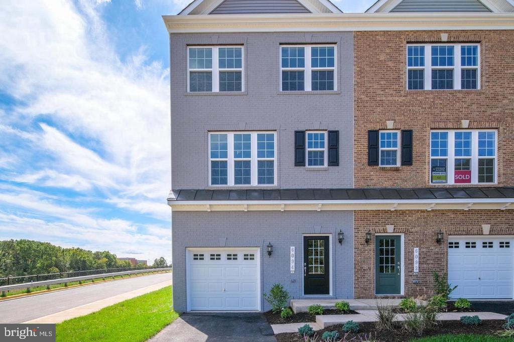 Foto principal - 6094 Camerons Ferry Dr