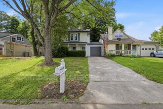 Building Photo - 7668 Chatham Cir NW