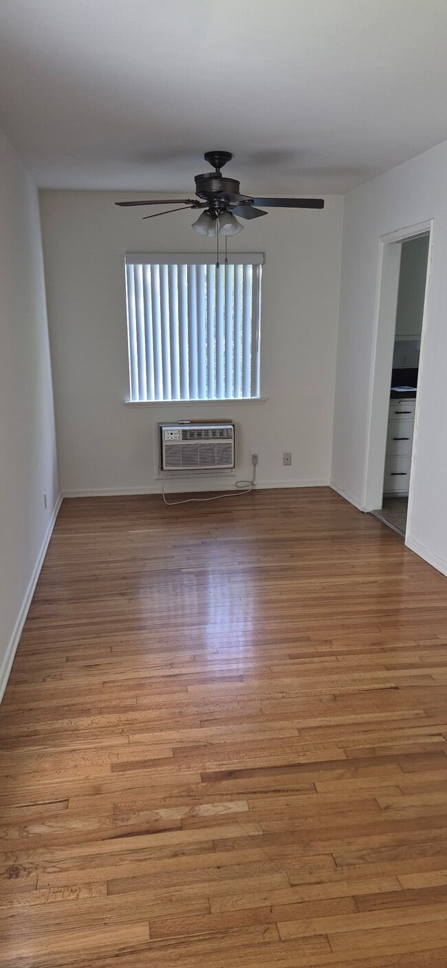 Building Photo - 255 Oakland Ave