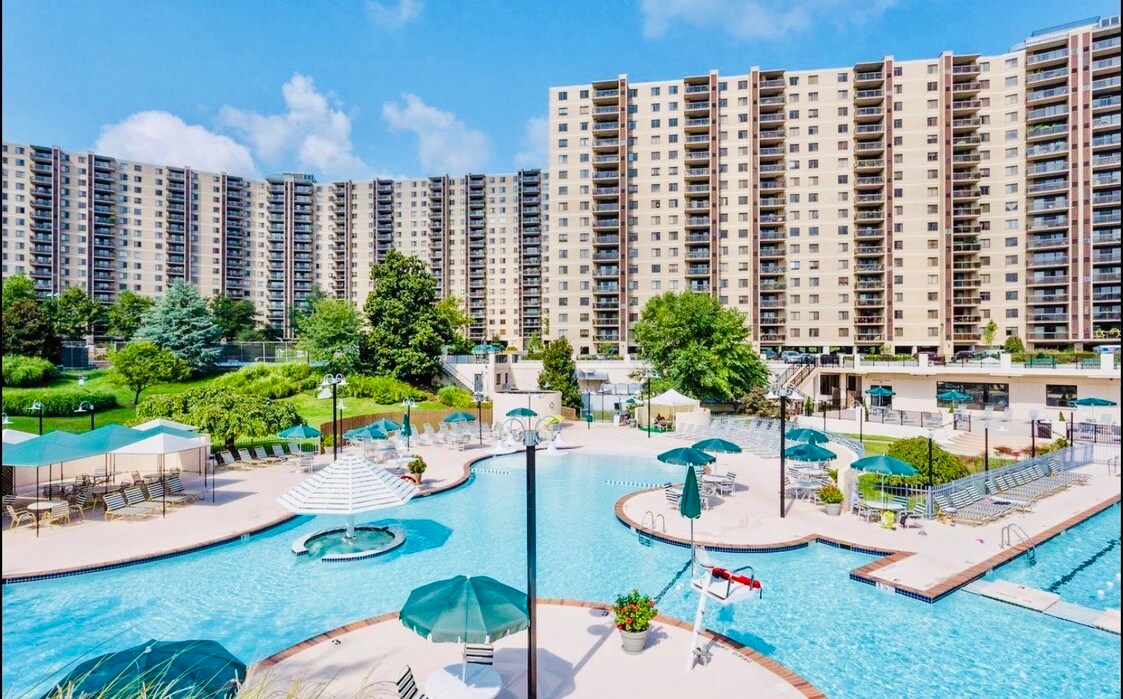 307 Yoakum Pky Unit 706, Alexandria, VA 22304 Condo for Rent in