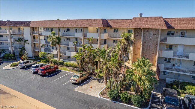 Foto del edificio - 4289 Mariner Way
