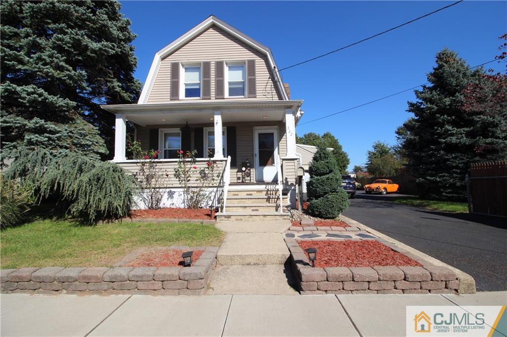 Primary Photo - 322 Berry St