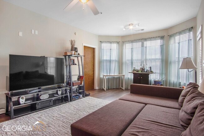 Foto del edificio - 898 Oak St SW