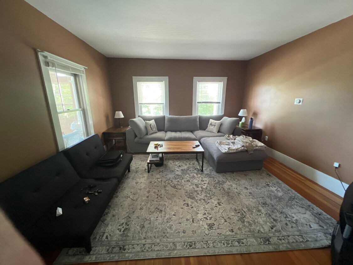 Primary Photo - 30 Granite St