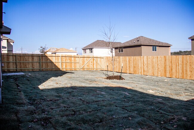 Foto del edificio - Tesoro Hills - 8522 Tesoro Hills, San Anto...