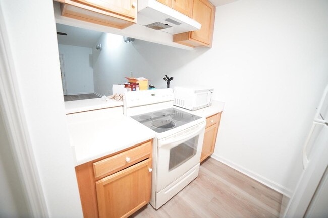 Building Photo - 1272 Cross Creek Cir