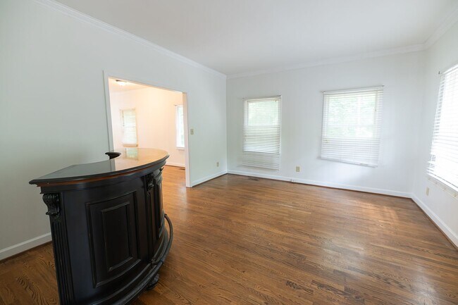 Foto del edificio - 4916 Gold Crest Dr