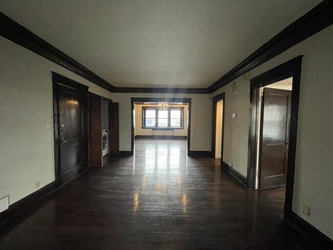 Foto del edificio - 920 E 41st St