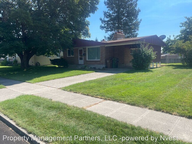 Building Photo - 4 br, 2 bath House - 3133 W Dalke Ave