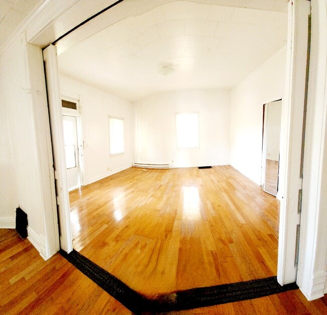 1004 W Main St Unit SUITE, Marion, IL 62959 Apartments in Marion, IL