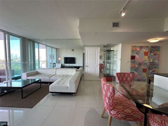 Foto del edificio - 2 br, 2 bath Condo - 1861 NW South River D...