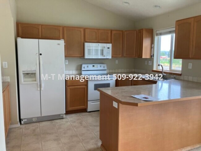 Foto del edificio - Valley 4 br/3 bath house in Flora Springs ...