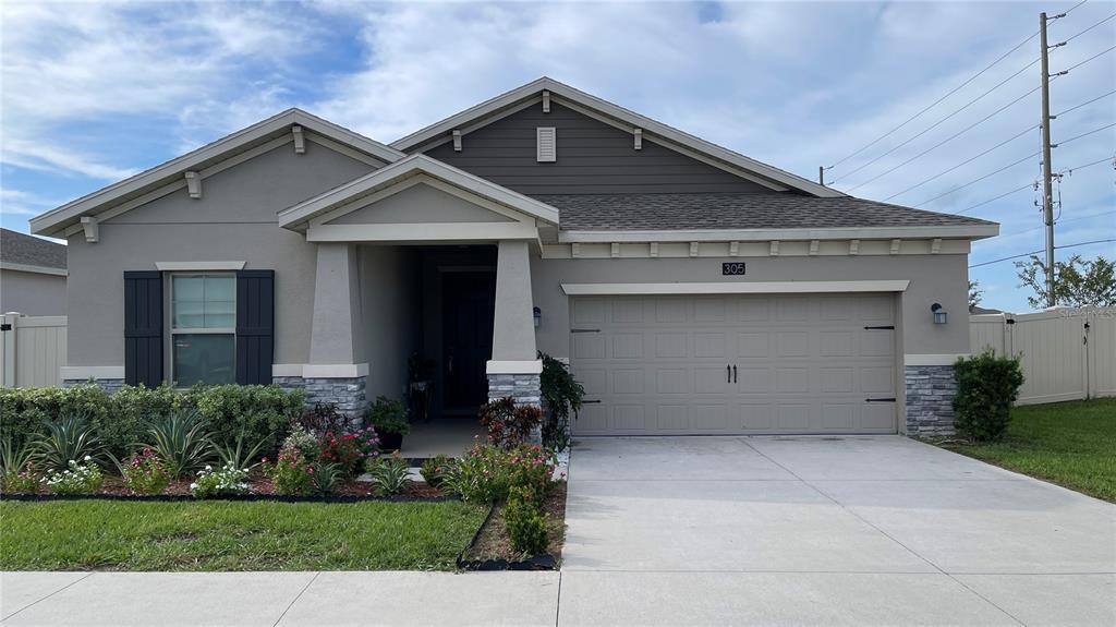 Primary Photo - 305 Citrus Pointe Dr