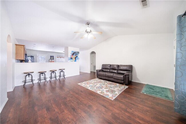 Foto del edificio - 5403 SW Cherry Creek Rd