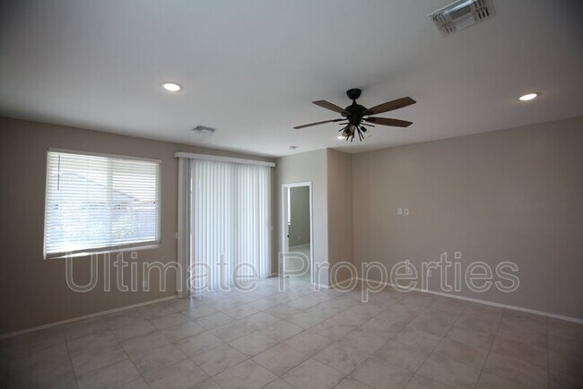 Foto del edificio - 25138 N 134th Ln
