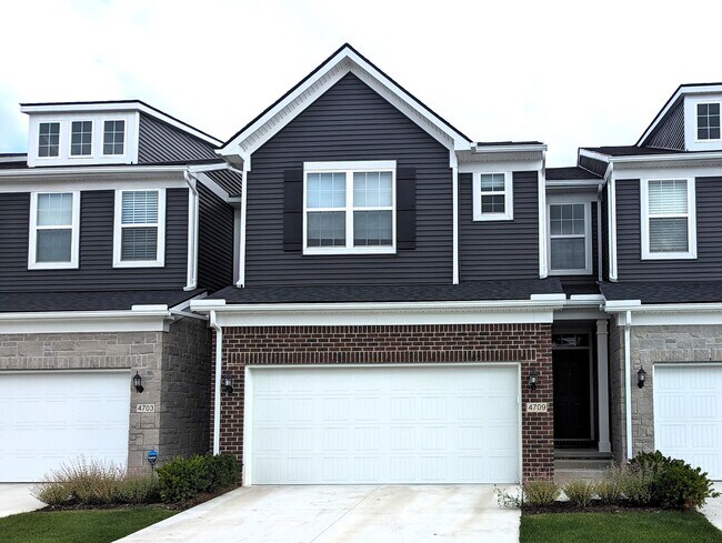 Building Photo - 4709 Broomfield Way
