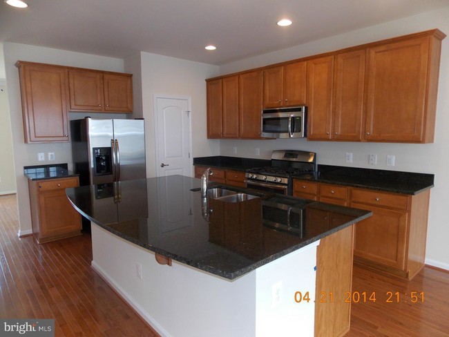 Building Photo - 44041 Eastgate View Drive