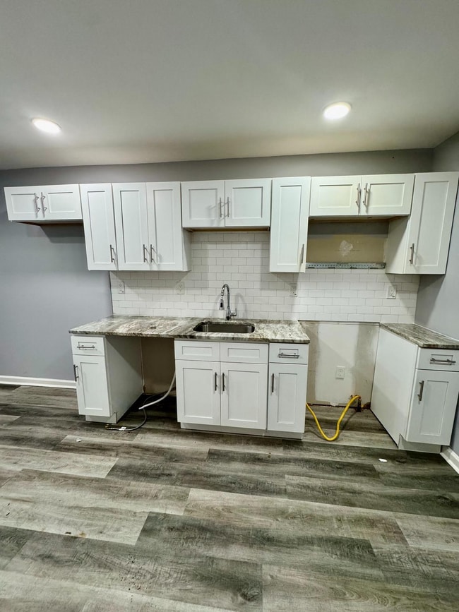 Building Photo - 3110 Euclid Ave