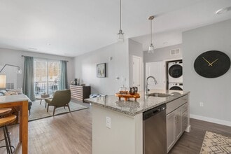 Building Photo - Edgemere Crossing
