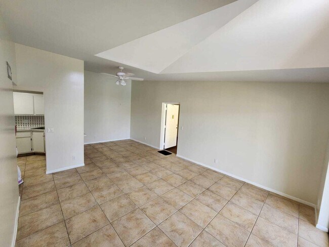 Foto del edificio - 203 Foxtail Dr