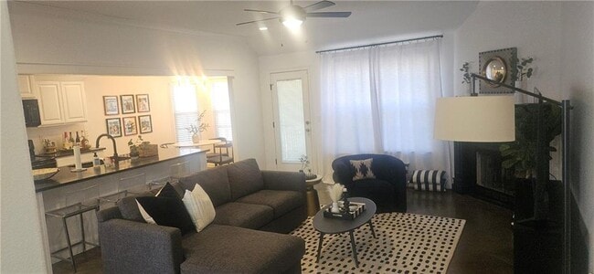 Foto del edificio - 1290 N Sang Ave