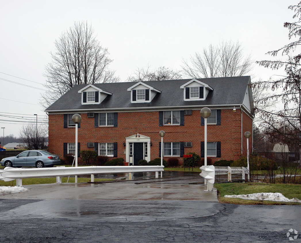Primary Photo - 1010-1100 W Western Reserve Rd