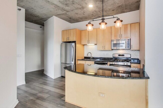 Foto del edificio - 700 N Larrabee St