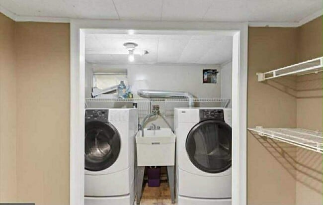 Building Photo - 7234 Hazel Ave