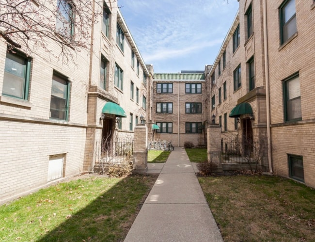 Foto del edificio - 4838 N Wolcott Ave