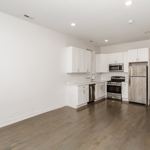 Foto del edificio - 1008 W 18th St