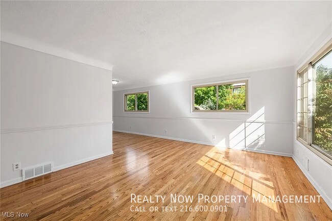 Foto del edificio - 15334 Triskett Rd