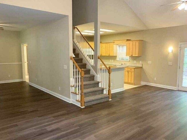 Foto del edificio - 2611 Meadow Ln