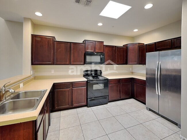 Foto del edificio - 8940 W Olive Ave
