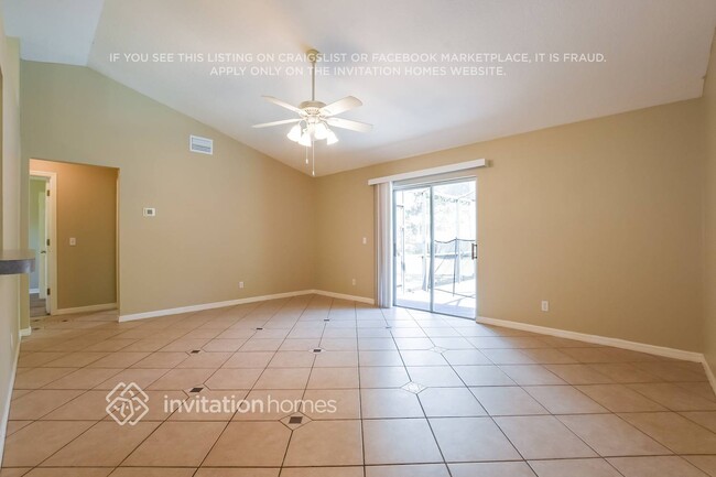Building Photo - 37118 Sandy Ln