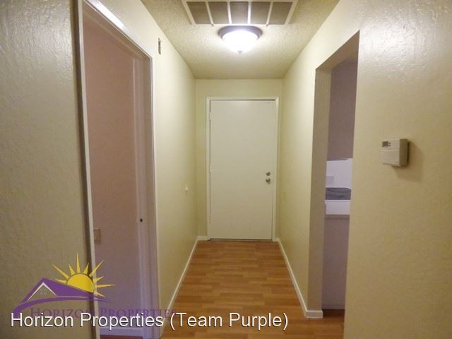 Building Photo - 2 br, 1 bath House - 901 Fulton Ave #402