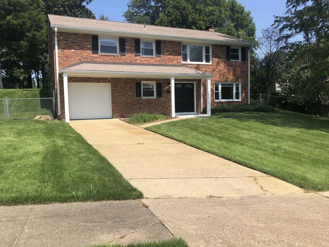 8102 Ainsworth Ave, West Springfield, VA 22152 House Rental in West