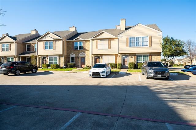 Foto del edificio - 2500 E Park Blvd