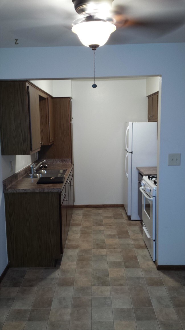 Foto del edificio - 3254 S 108th St