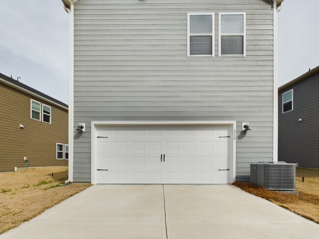 Building Photo - 219 Cedar Knoll Cir