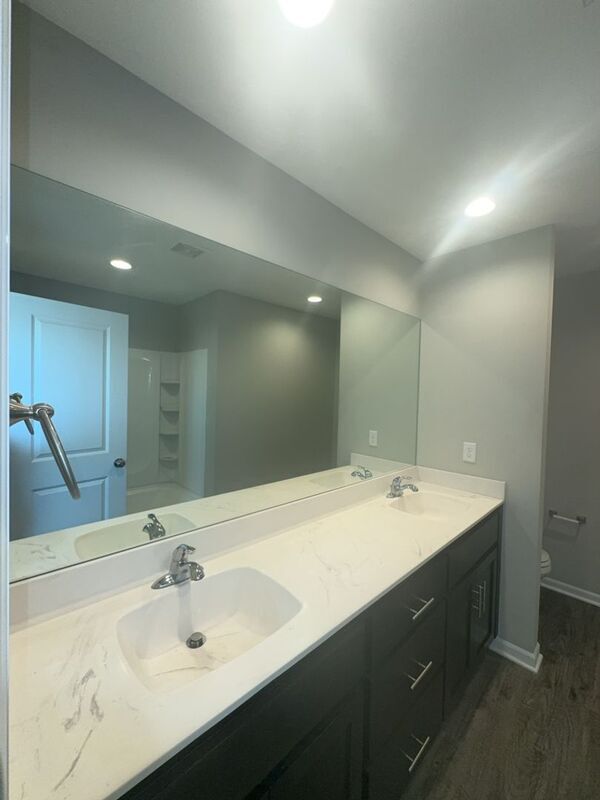 Building Photo - 21800 Southcreek Rd