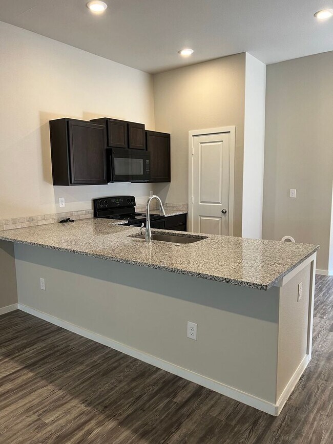 Building Photo - 1632 133rd St