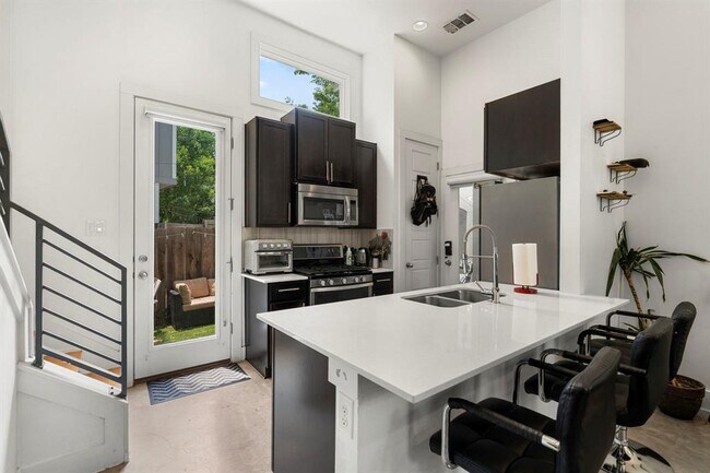 Foto del edificio - 1602 Chestnut Ave